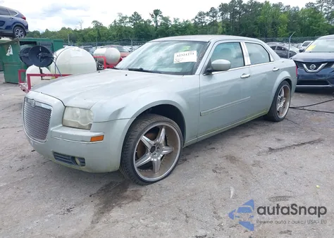 2005 Chrysler 300 Touring z USA, uszkodzony, nr VIN 2C3JA53G65H650952